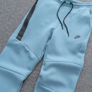 CONJUNTO NK TECH FLEECE -