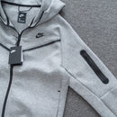 CONJUNTO NK TECH FLEECE -