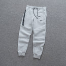 CONJUNTO NK TECH FLEECE -