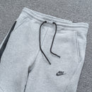 CONJUNTO NK TECH FLEECE -