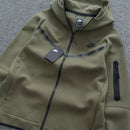 CONJUNTO NK TECH FLEECE -
