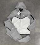 CONJUNTO NK TECH FLEECE -