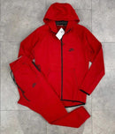 CONJUNTO NK TECH FLEECE -