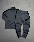 CONJUNTO NK ACADEMY